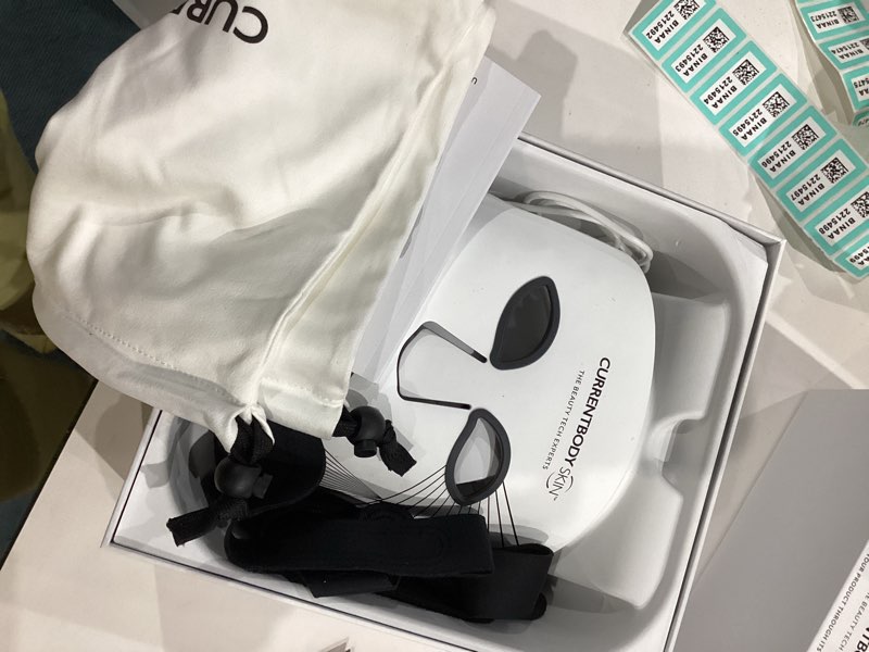 Condition photo showing Good Condition for CurrentBody Skin LED Light Therapy Mask: Series 2