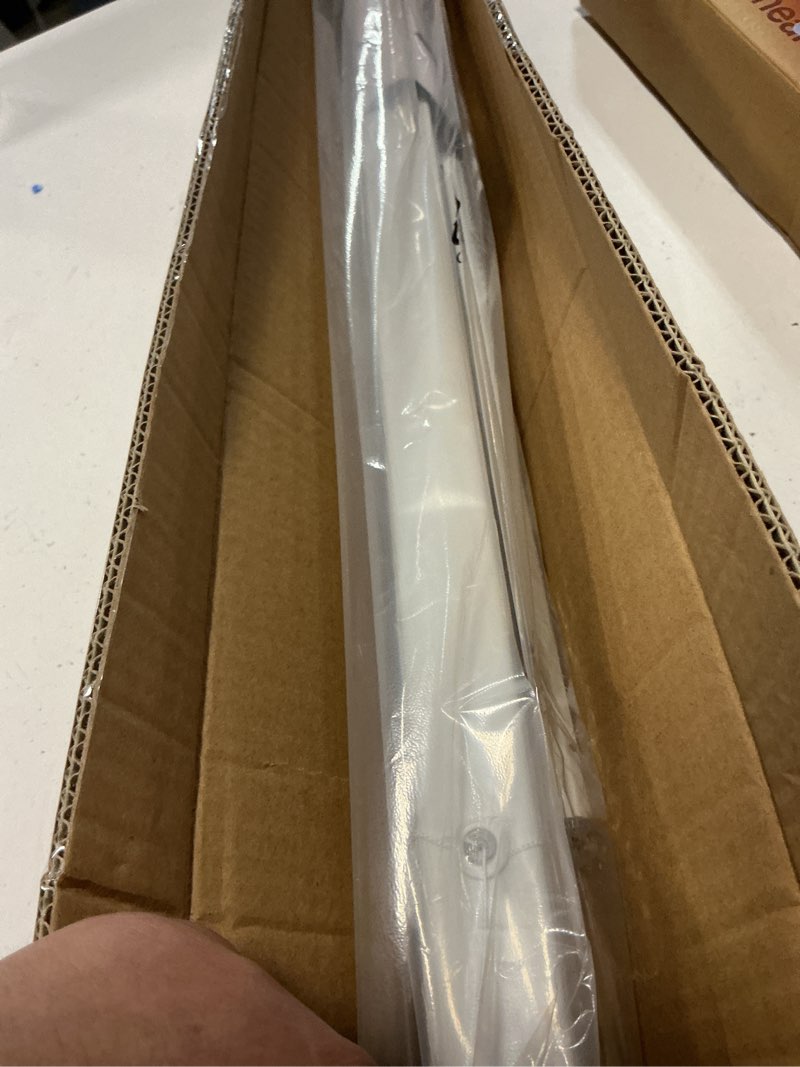 Condition photo showing Good Condition for 1" cordless mini blinds 20" w x 36" h, white vinyl blinds, horizontal light filtering blinds, window blinds for indoor windows, office, kitchen, bathroom and living room. 20"w x 36"h