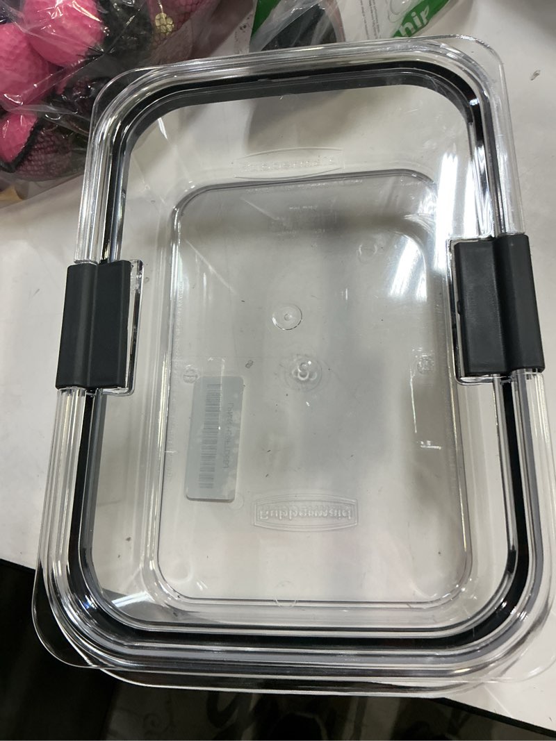 Condition photo showing Good Condition for Rubbermaid Brilliance Large Food Storage Container, 9.6 Cup, BPA-Free, Leak-Proof, Clear