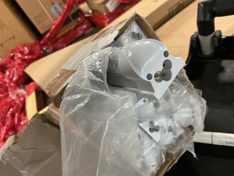 Condition photo showing Good Condition for 10 pack, 8FT LED S...use, workshop, Plug and Play