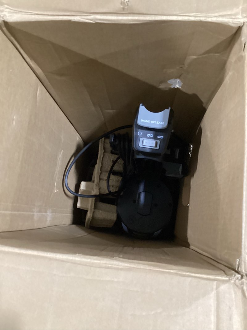 Condition photo showing Good Condition for bissell pet hair eraser allergen lift-off with powerful suction, hepa, tangle-free brush roll, 39883
