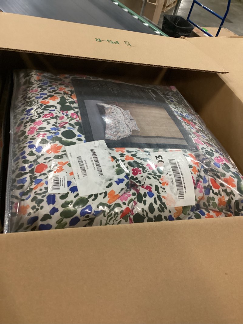 Condition photo showing New/Like New for Marimekko - Queen Comforter Set, 100% Cotton Bedding with a Naturally Soft Feel, Lightweight for Year Round Comfort, 3 Piece Bed Set with Matching Pillowcases (Rantaniitty Orange) Rantaniitty Orange Queen