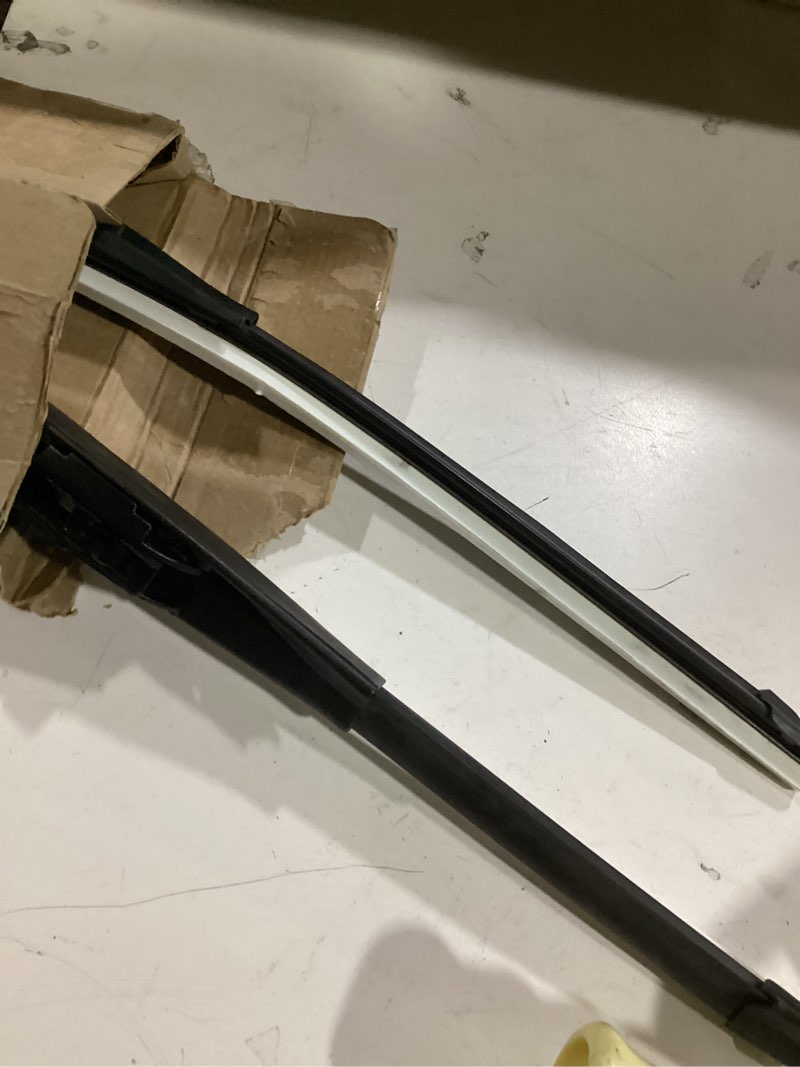 Condition photo showing Good Condition for trico silicone ceramic™ (90-2620) 26 & 20 inch pack of 2 automotive replacement windshield wiper blades for my car, ceramic coated silicone super premium beam blade for select vehicle models elite