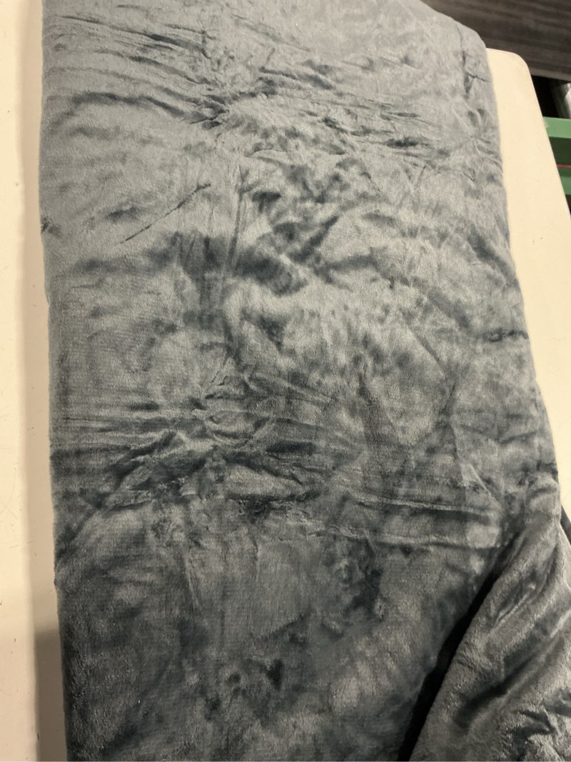 Condition photo showing Good Condition for topcee cooling blanket queen size 80"x88" for hot sleepers | cold summer soft blanket for bed couch and travel absorbs heat q-max>0.35 cool lightweight throw for night sweats menopause