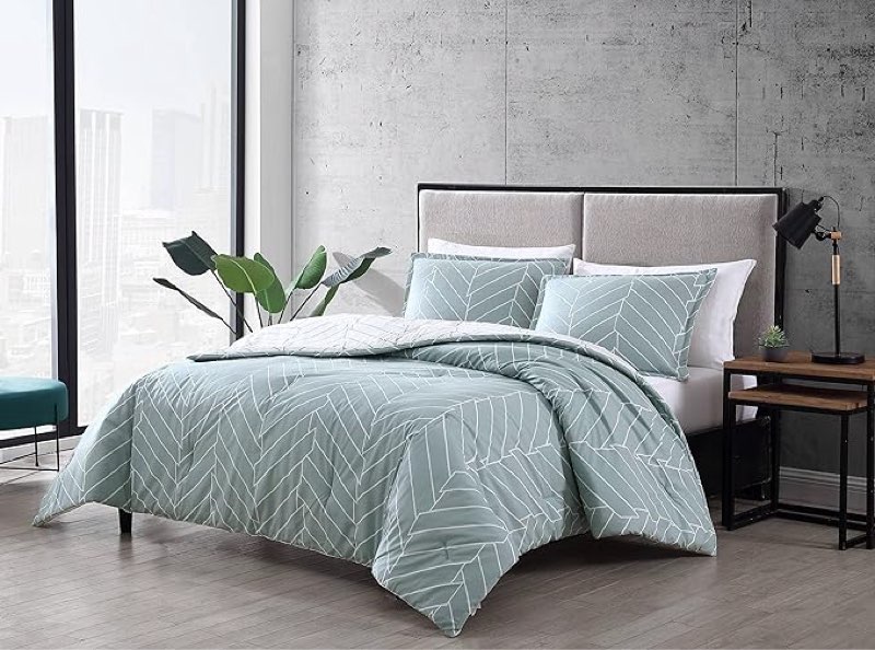 City Scene - Queen Duvet Cover Set, Cotton Reversible Bedding with Matching Shams, Bedding Set for All Seasons (Ceres Mint, Queen)