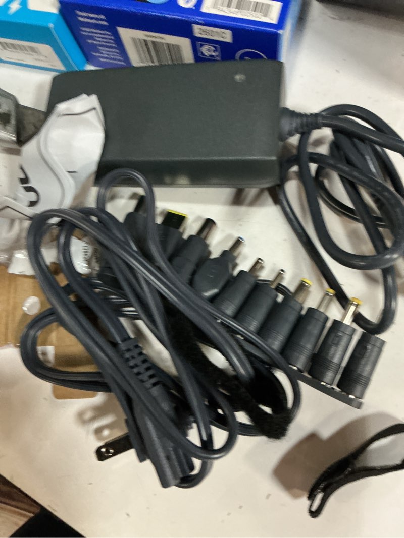 Condition photo showing Good Condition for onn 90w laptop charger with 10 interchangeable tips, 10ft power cord, for hp, dell, lenovo, grey