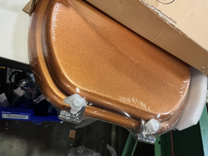 Condition photo showing Good Condition for round toilet seat wood toilet seat prevent shifting with zinc alloy hinges american standard size toilet seat easy to install also easy to clean(round,sparkling classical gold) round classical gold