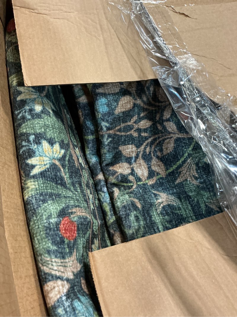 Condition photo showing As Is for genimo large 8x10 area rug for living room, boho floral vintage non-slip carpet, soft low-pile lightweight indoor rug, stain resistant thin rug for bedroom, dining room, nursery, emerald green emerald green 8' x 10' (rectangular)