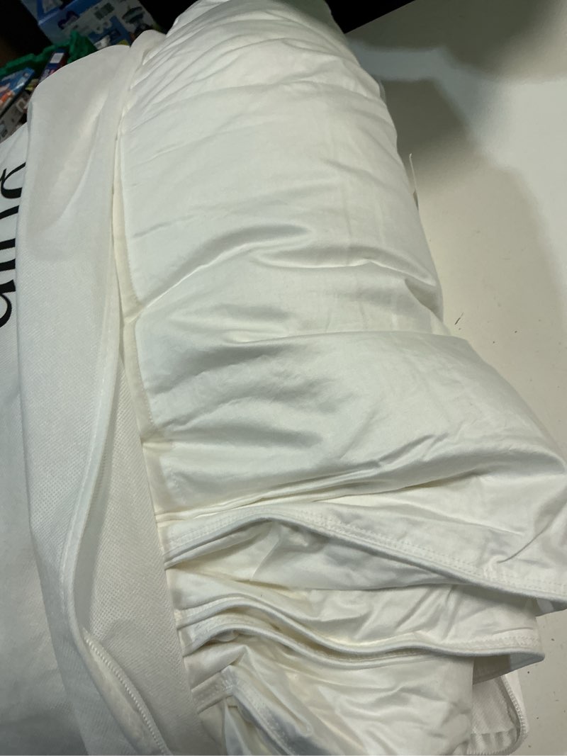 Condition photo showing As Is for quince lightweight premium down alternative comforter, full/queen, white