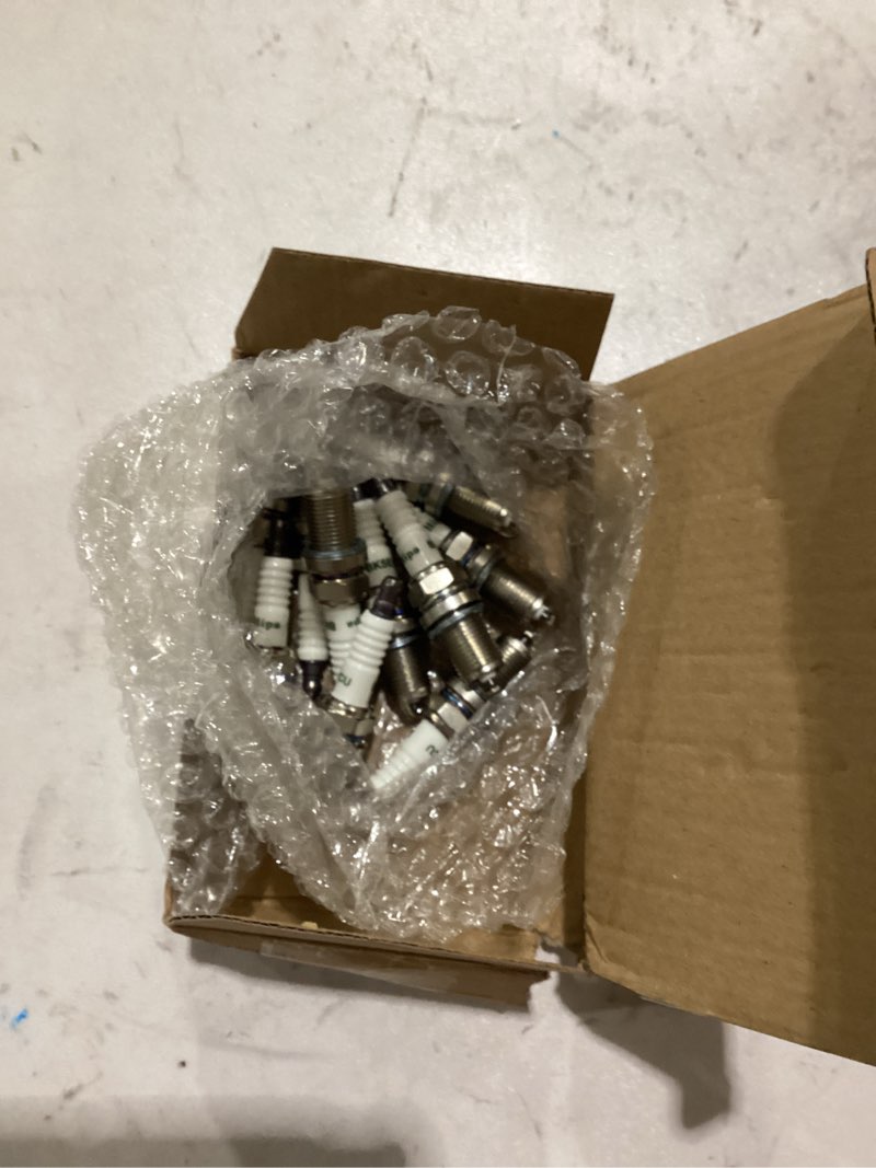 Condition photo showing Good Condition for hipa 10 pack rc12yc spark plug for bs 491055s 491055 491055t 692051 792015 5066 kohler 12 132 02-s john deere m78543 m87543
