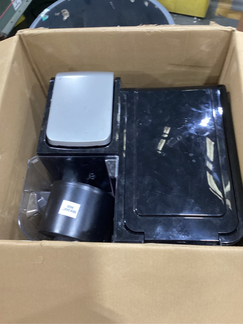https://lotting-media.assets.bidfta.com/lotting_df42f5fd-b299-4065-b1d4-4a00294d564c