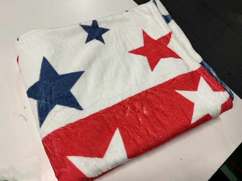 Condition photo showing Good Condition for moocorvic 4th of july american flag throw blanket stars stripes fleece blankets for couch sofa bed 27.6x39.4 inch