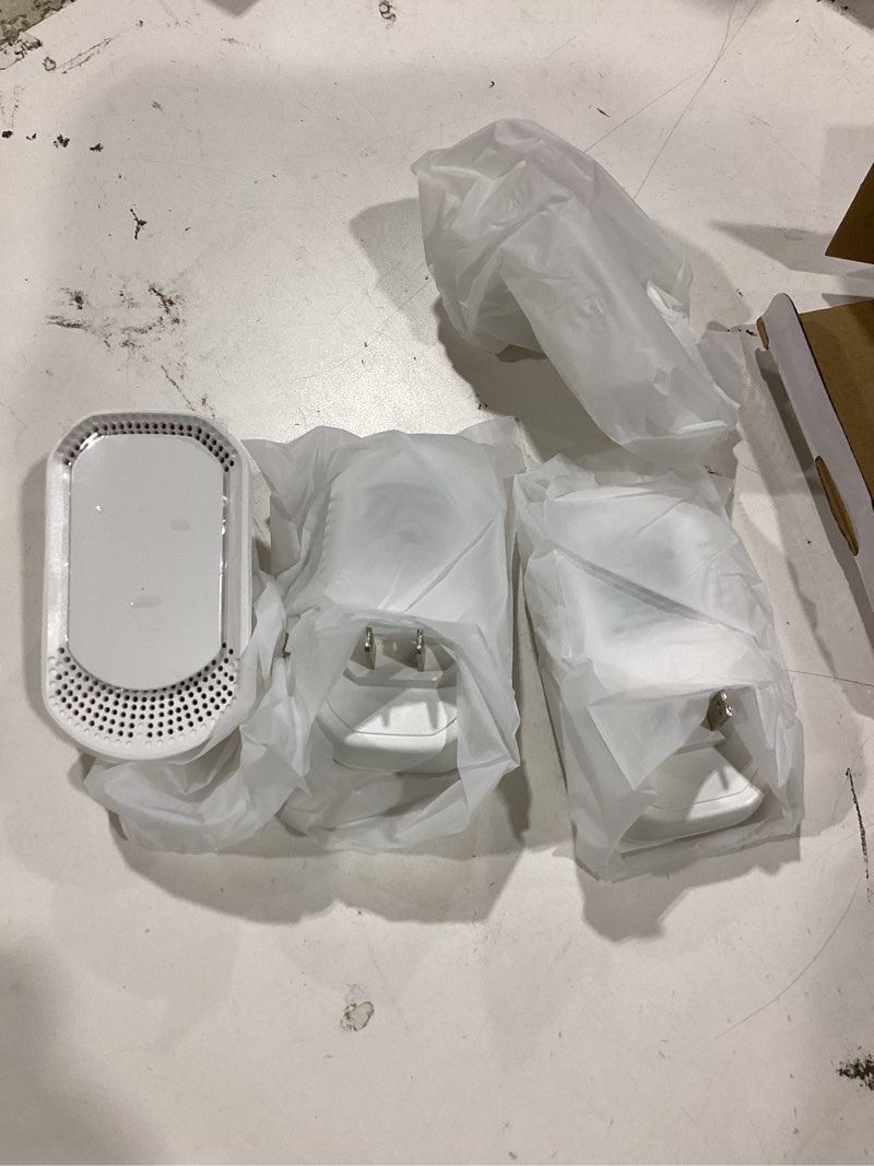 Condition photo showing Good Condition for air purifier for home 4-pack plug-in negative air ionizer eliminates strong pet odors from litter box, kitchen, bathroom ozone-free, filterless, whisper-quiet portable design white 4pcs