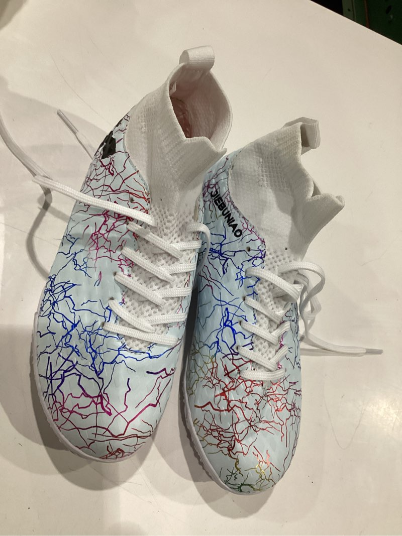Condition photo showing New/Like New for unisex kids soccer shoes football cleats athletic soccer shoes outdoor sports sneaker ag/fg 1.5 little kid white