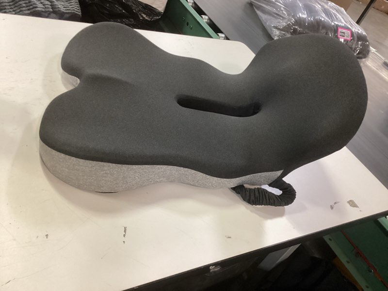 Condition photo showing Good Condition for Breathable Hip and Waist Protection Integrated Sacral Pillow,with Memory Foam Inner Core,L-Curve Pressure Relief Tailbone Pillow,is Suitable for Office Chairs,Wheelchairs,and Car Seats(Light Gray)