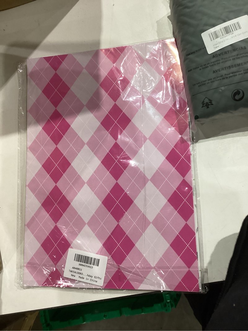 Condition photo showing New/Like New for TAKEALOOKO Pink Golf Wrapping Paper for Women - 12 Sheets Sports Gift Wrap Papers with 4 Golf Champions Patterns and Pink Argyle Designs, Golfing Theme Party Decor for Boys Girls Birthday Gifts