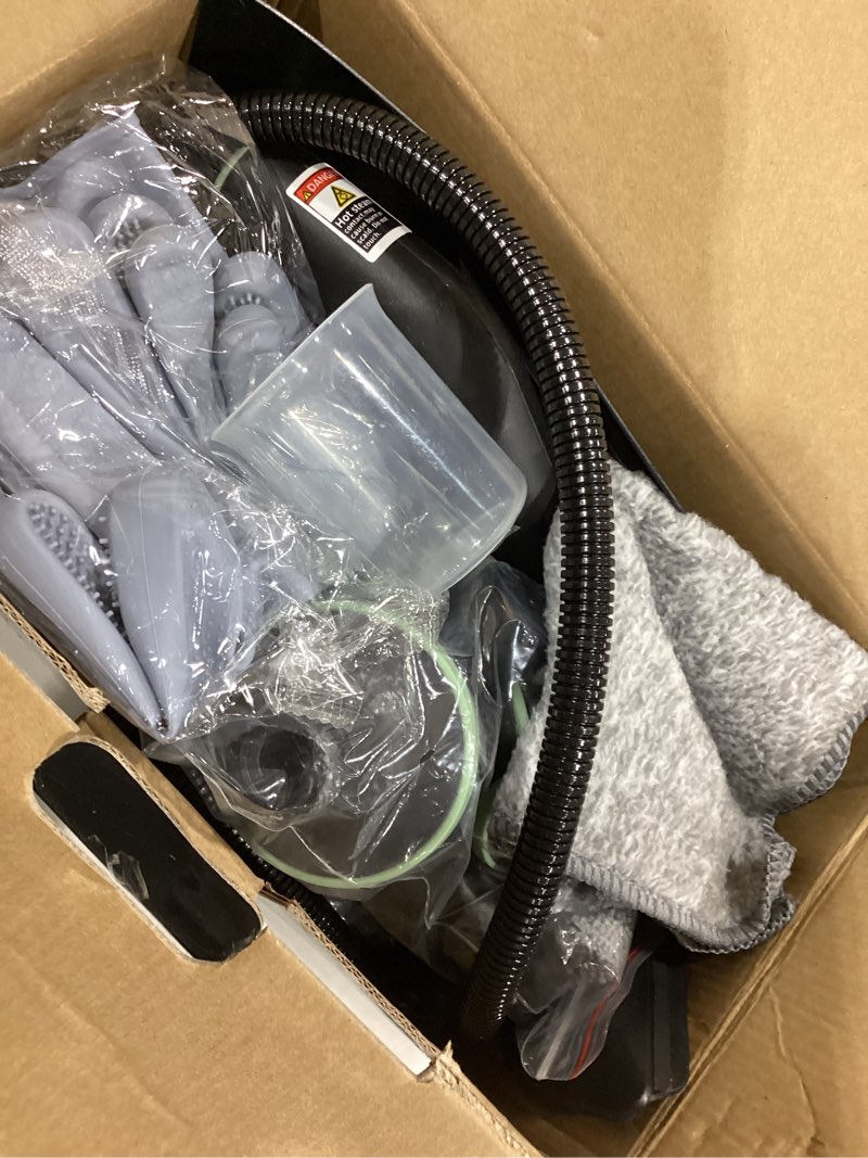 Condition photo showing Good Condition for steam cleaner, portable steamer for cleaning with 16pcs accessories, 6-level adjustable and 15s heat-up, handheld steam cleaner for home, tile, dirt, grout, grease, car detailing green