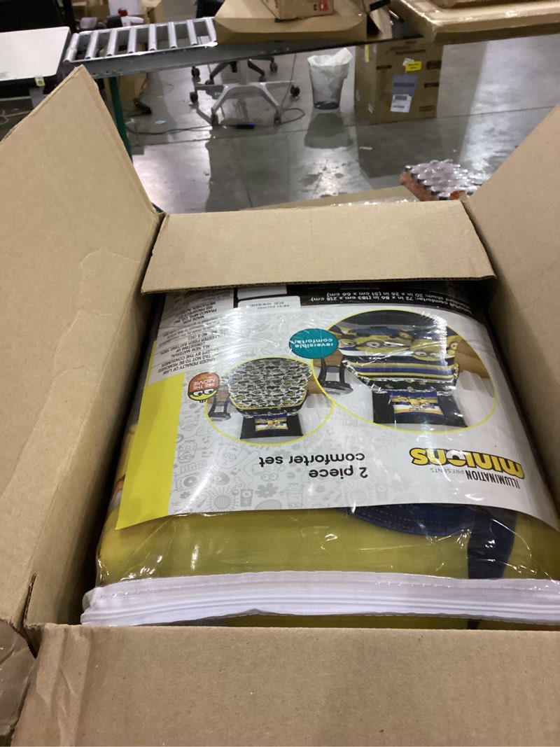 Condition photo showing As Is for Franco Kids Bedding Super Soft Microfiber Reversible Comforter, Twin/Full, Minions The Rise Of Gru