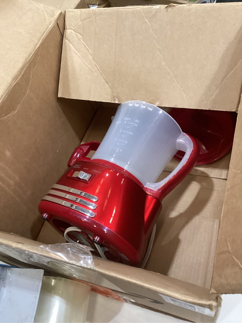 Nostalgia HCM700RETRORED Retro 32-Oz. Hot Chocolate Maker and Dispenser