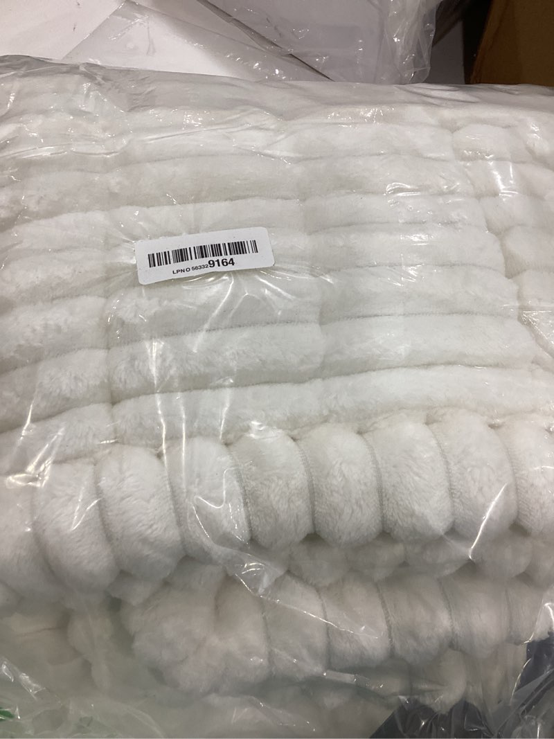 Condition photo showing Good Condition for hyha couch covers for dogs washable, non slip plush dog sofa protectors, fuzzy pet couch covers for 3 cushion sofa pet friendly (white, 27.6" x 59") white 27.6"x59"