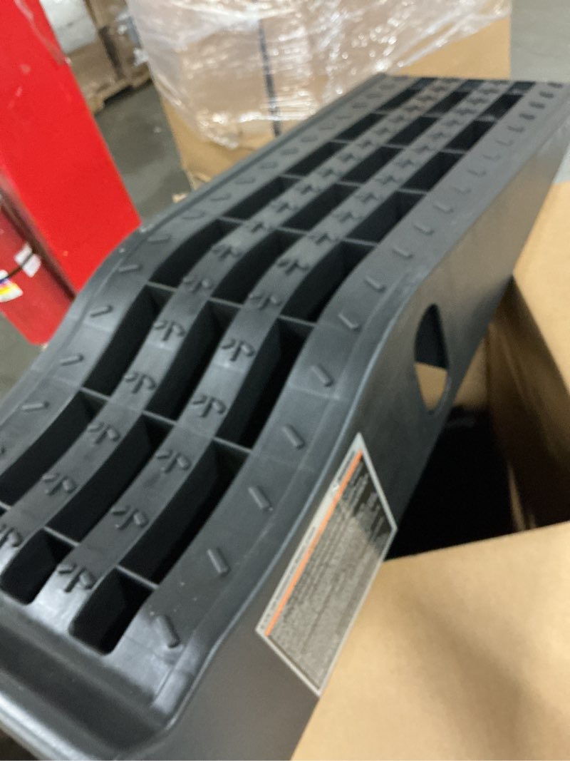 Condition photo showing Good Condition for maxxhaul 50515 6.25" lift car ramps, 2-pack – 13,000lb gvw, deep grooved surface for stable tire placement, heavy-duty, black