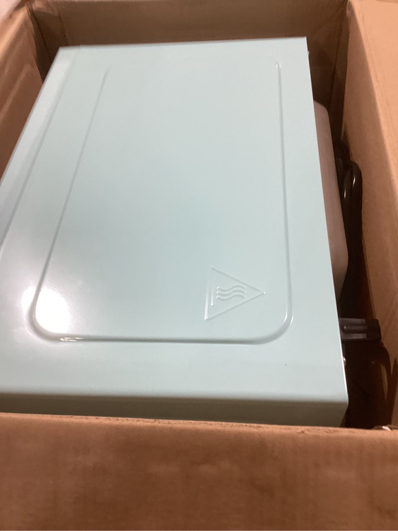 Condition photo showing Good Condition for FRIGIDAIRE 0.9-Cubic Feet Microwave Oven with Oversized Display, Blue