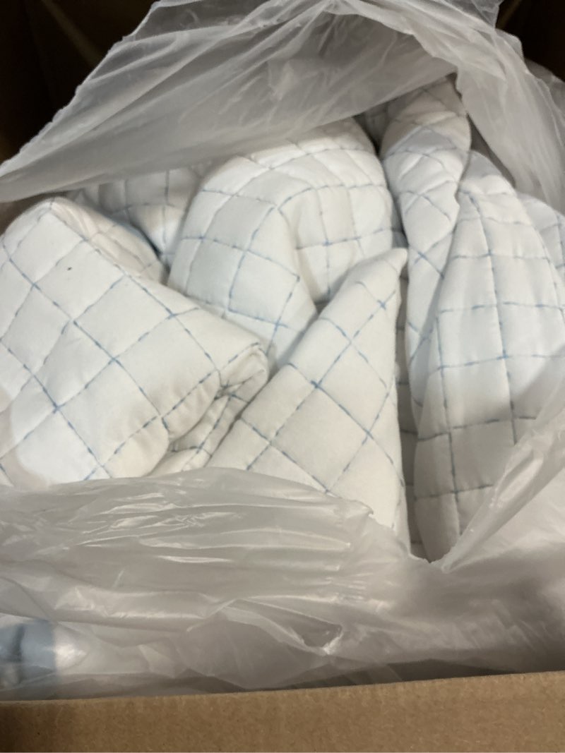 Condition photo showing Good Condition for wdcozy white king size quilt bedding set, blue scalloped farmhouse country rustic lightweight soft coverlet for all season, cute cozy kantha pick stitch bedspread, 2 pillow shams white with blue edge blue stitching king(104"x90")