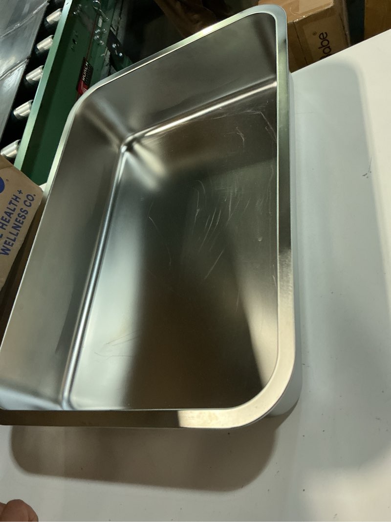 Condition photo showing Good Condition for stainless steel cats litter box, 4" height litter box for small animals, easy entry, easy to clean, non stick smooth surface