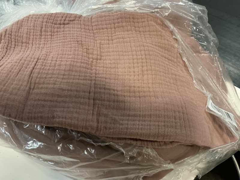 Condition photo showing As Is for organic airy gauze duvet cover set, king/cal king, fig