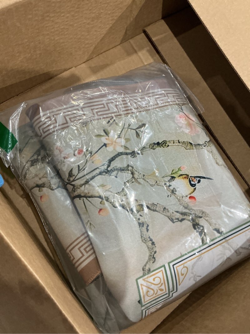 Condition photo showing New/Like New for vintage chinoiserie cherry blossom mahjong mat 31.5 x 31.5 in, cottagecore botanical floral bird anti slip and noise reduction game table cover for mahjong dominoes card board tile games