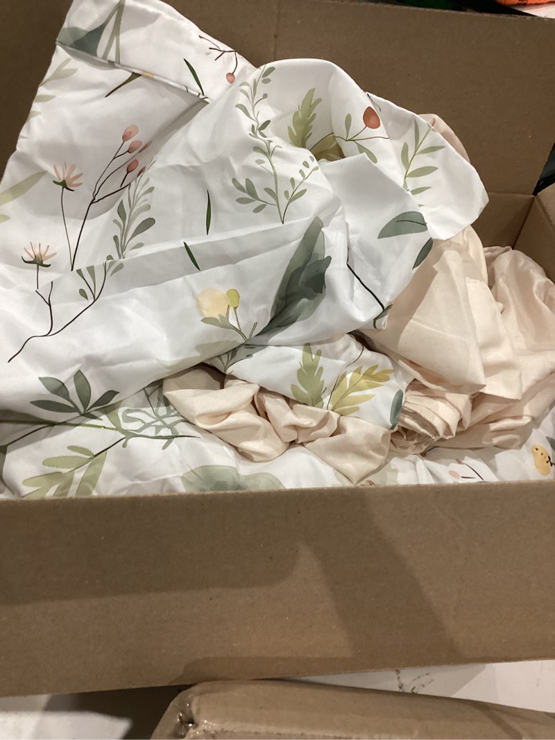 Condition photo showing As Is for muxhomo duvet cover queen size, reversible floral vintage duvet cover set with zipper closure, 3 pieces botanical patterns soft microfiber bedding set (90"x90", 2 pillow cases, garden leaves beige) queen(90"x90") 05 - orange grey (no comforter)