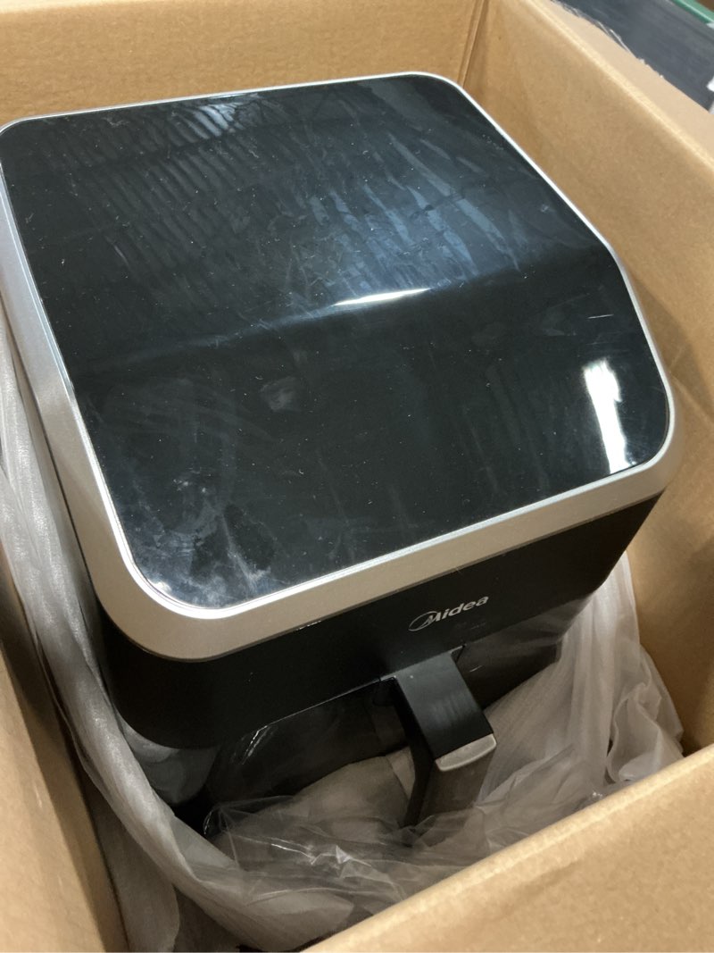 Condition photo showing As Is for midea heatxpress™ 7.8 qt. basket air fryer