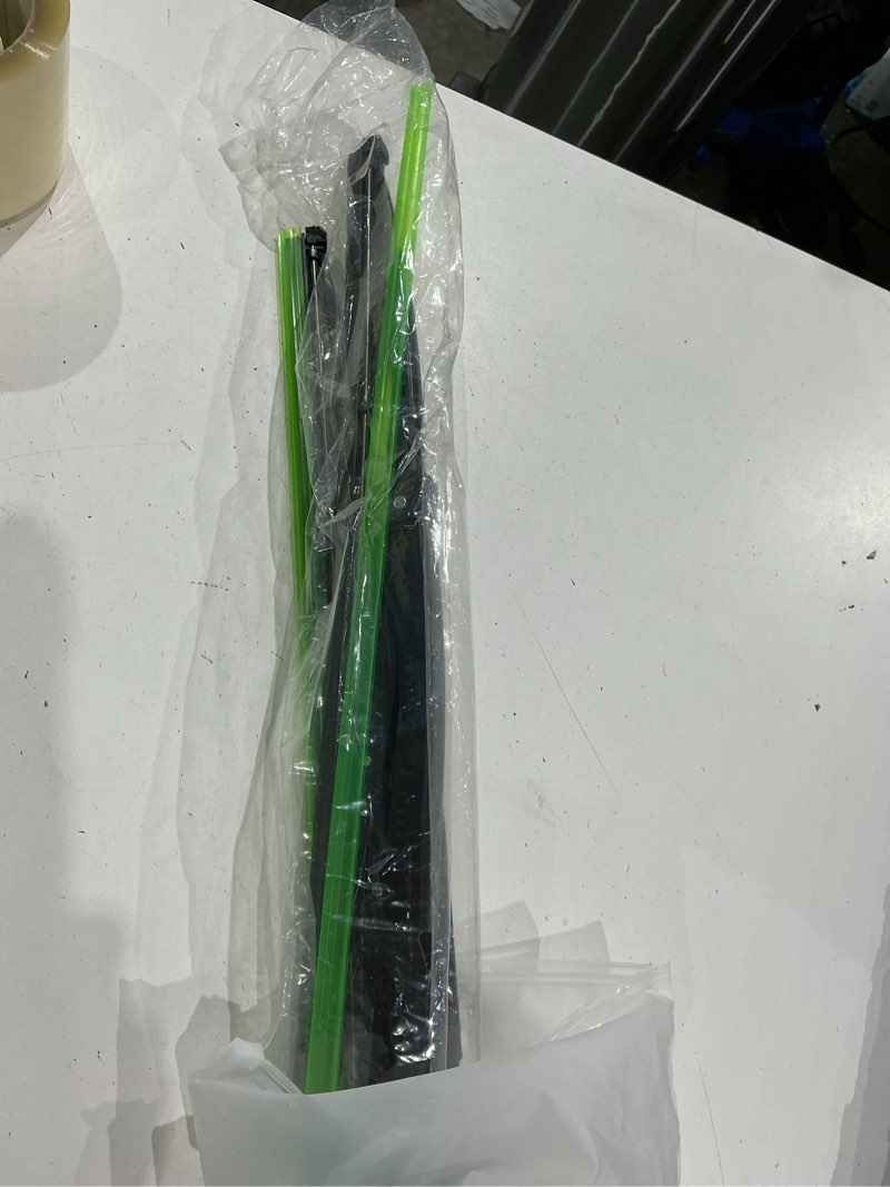 Condition photo showing Good Condition for 32 inch wiper blade rv pair or motorhome rv windshield wipers 32 inch 12mm 9mm j hook with 1 pcs car wash towel 32"/32"(set of 2?
