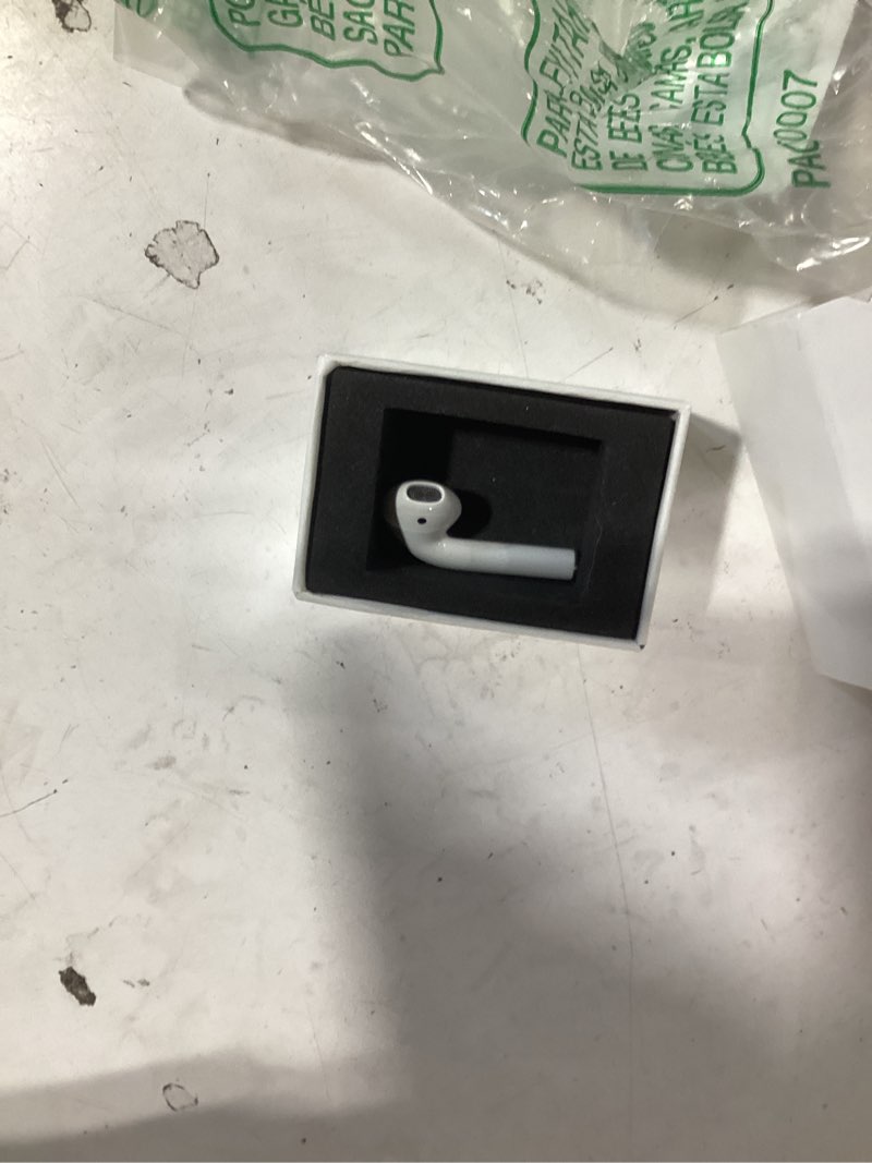 Condition photo showing New/Like New for single earbud only replacement meenova oem a2032 one right earbuds replacement for pods (2nd generation), single right ear side only, compatible with original one earbud only replacement air 2 a1938 charging case earpad, used pod 2 right a2032
