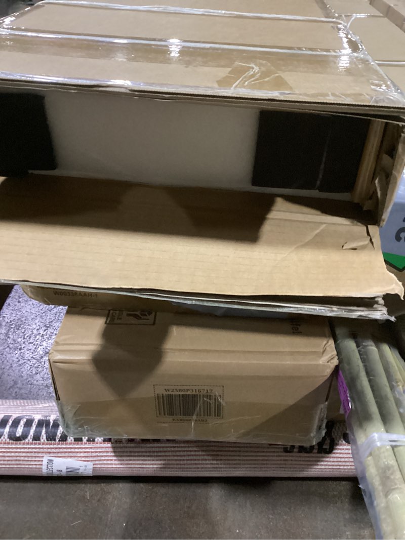 Condition photo showing Good Condition for smartstandard 24" x 80" paintable bifold door, 3-panels closet doors with hardward kits, white primed surface ready for painting, 23 2/5" x 78 2/5", elegant molded design, easy installation 24"(double 12")×80" white
