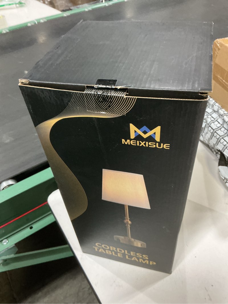 https://lotting-media.assets.bidfta.com/lotting_dfce25b3-2f33-480d-8784-40df3c1c5ff2