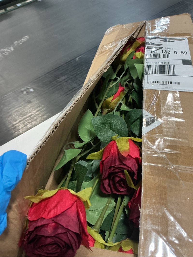 Condition photo showing Good Condition for Artificial Roses 50 Pcs - Lifelike Single Stem Fake Roses with Natural Petal Texture,Fade-Resistant Silk Flowers for Wedding Decor,Home Vase Arrangements,Party Centerpieces(50, Red) Red 50