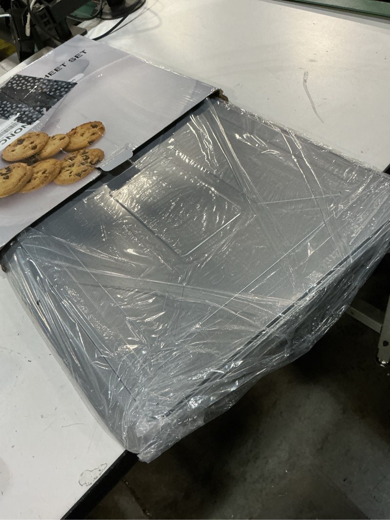 Condition photo showing Good Condition for hongbake 2 pieces large flat cookie sheet no edges, nonstick insulated baking pan, commercial oven trays for cooking, 16" x 14", grey large (16" x 14") light grey