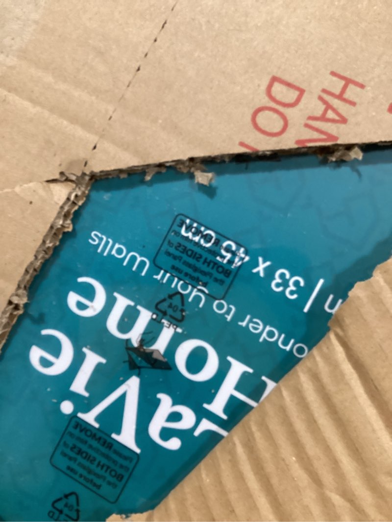 Condition photo showing Good Condition for LaVie Home 2x3 Picture Frame, 2 x 3 Black Picture Frame with HD Plexiglas, 2 by 3 Display Frame 1 Pack, Classic Collection 2x3 Black