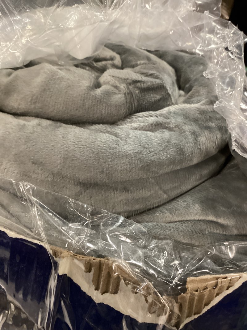 Condition photo showing As Is for BEDELITE Fleece King Comforter Set -Super Soft & Warm Fluffy Grey Bedding, Luxury Fuzzy Heavy Bed Set for Winter with 2 Pillow Cases Grey King