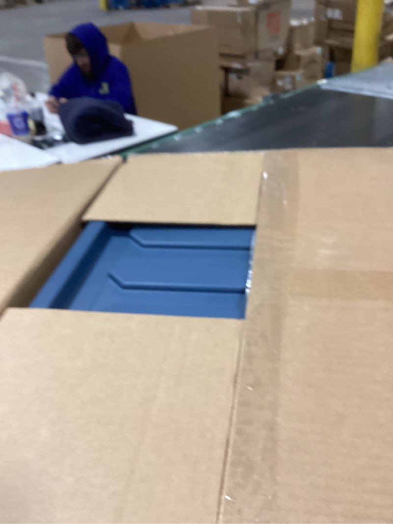 Condition photo showing New/Like New for IRIS USA 11.75 Gallon Lockable Storage Totes with Lids, Heavy-Duty Stackable Containers, Garage Organizing Bins Moving Tubs, Rugged Sturdy Equipment Utility Box, 4 Pack - Navy Navy 12 Gal - 4 Pack