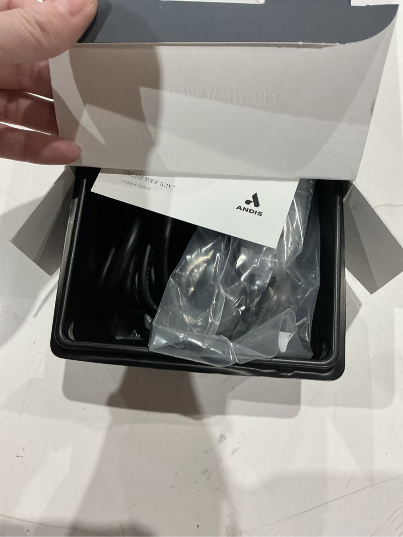 Condition photo showing Good Condition for andis 04685 professional outliner ll square blade beard trimmer - blade zero gapper, carbon steel blade - grey