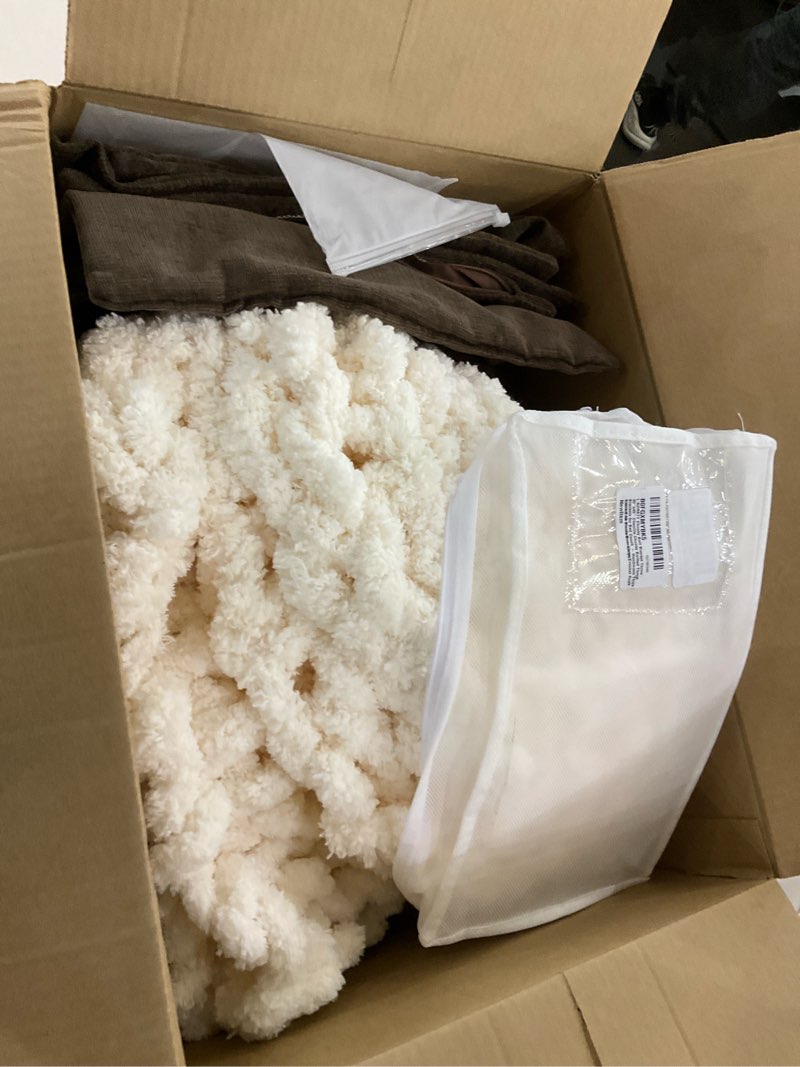 L'AGRATY Chunky Knit Blanket Throw: 30"'x40" Chenille Chunky Knitted Throw Blankets for Bed Couch - Handmade Thick I Bableck nor BHamke BeeoLarge/Crochet Rope Newltem