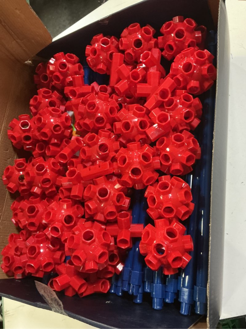 Condition photo showing Good Condition for v-opitos 180 pack fort building kits for kids age 4, 5, 6, 7, 8+ years old, creative stem building toys for diy castles, tunnels, play tent, ideal christmas, birthday gifts for boys & girls blue-180pcs