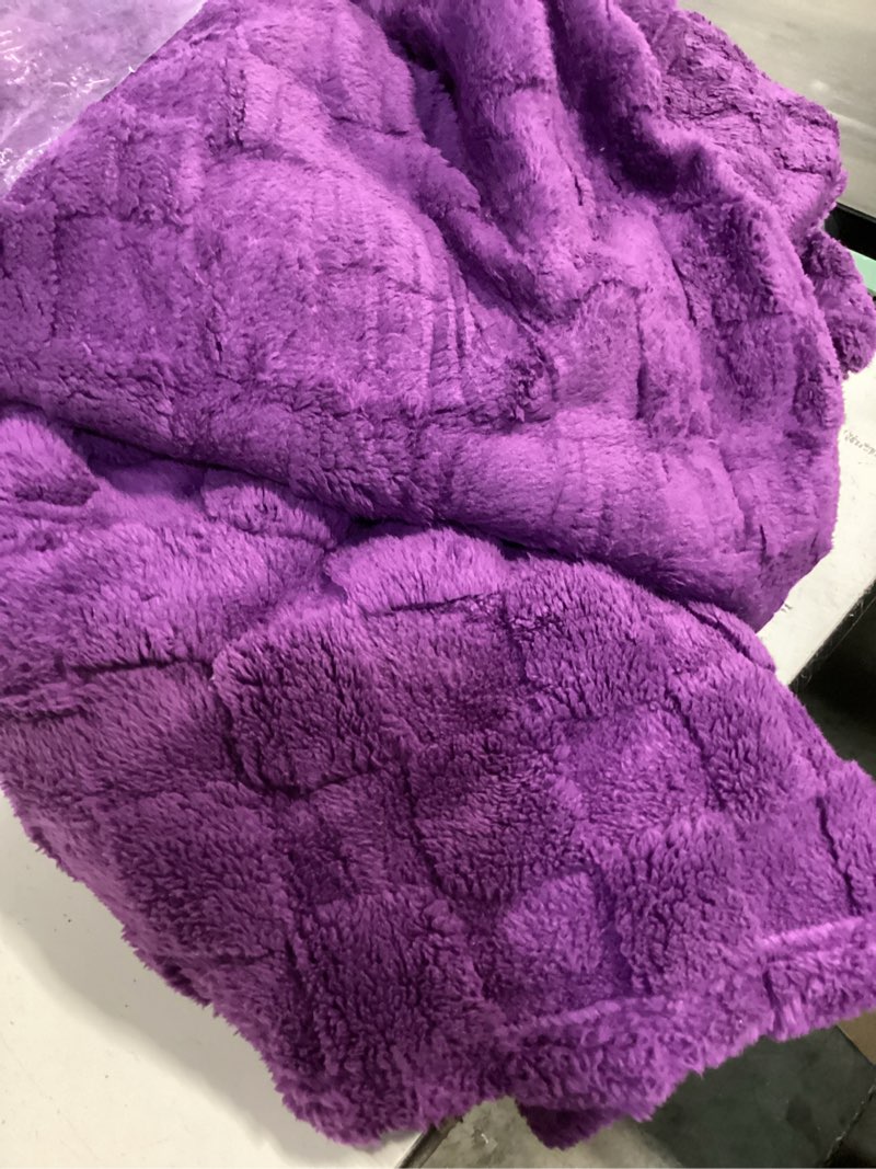 Condition photo showing Good Condition for exclusivo mezcla fleece blanket king size for bed, super soft and cozy bed blankets with checkered design, lightweight, bedding, all season use, 90x104 inches, purple purple king (104"x90")