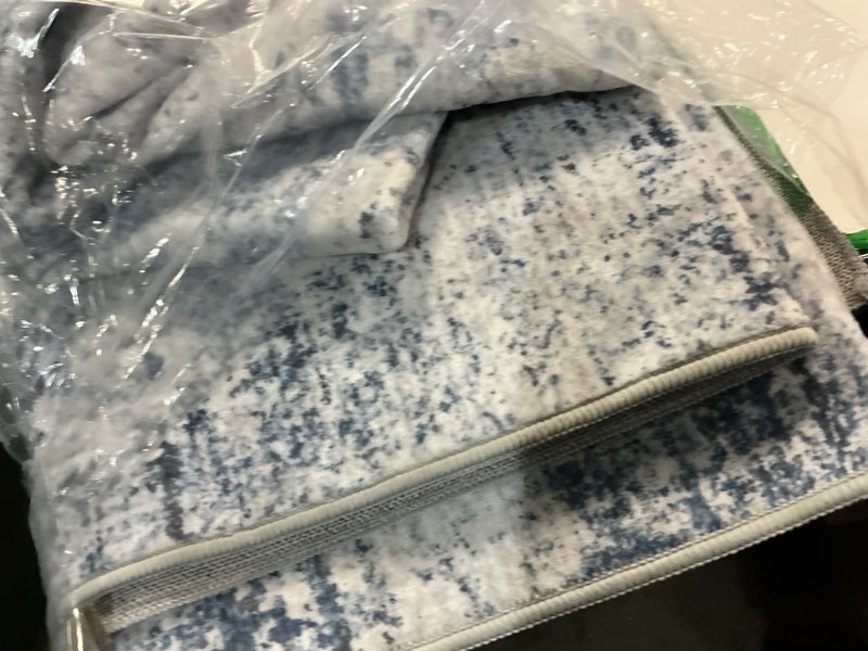 Condition photo showing Good Condition for 6x9 Ft Large Area Rugs for Living Room, Soft Non-Slip Washable Rugs Modern Abstract Pattern Carpet for Bedroom Indoor Floor Nursery Home Decor Home Decor (Blue) C65 Blue 6' x 9' (Rectangular)