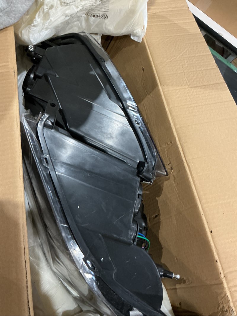Condition photo showing Good Condition for headlight assembly compatible with 2009 2010 2011 2012 2013 2014 2015 2016 2017 2018 ram 1500,2019 ram 1500 classic,2010-2018 ram 2500 3500 headlights headlamp black housing driver and passenge