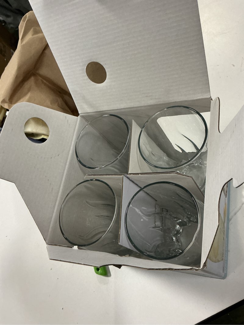 Condition photo showing New/Like New for Anchor Hocking 16 Ounce Central Park Drinking Glasses (4-piece, clear, dishwasher safe)