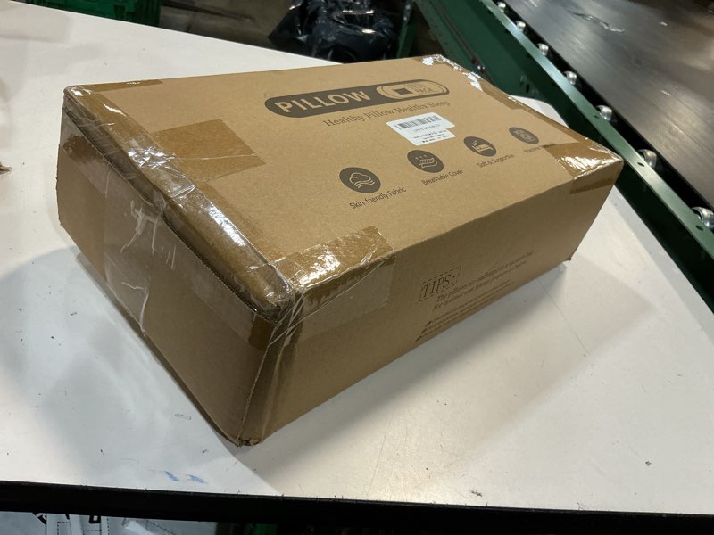 Condition photo showing New/Like New for pozino flat thin pillows for sleeping - 2 pack queen size slim bed pillows for side back stomach sleepers,2.5 inch height ultra low pillows,down alternative filling flat queen(2 pack) white