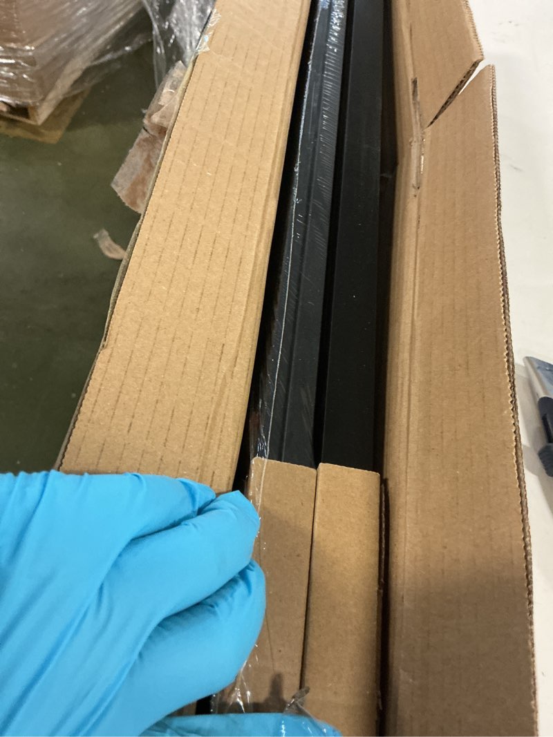 Condition photo showing Good Condition for VHH 24x36 Snap Frames - Set of 2, Lightweigt Black Coated Aluminum, Plexiglass Black 24x36-2pcs